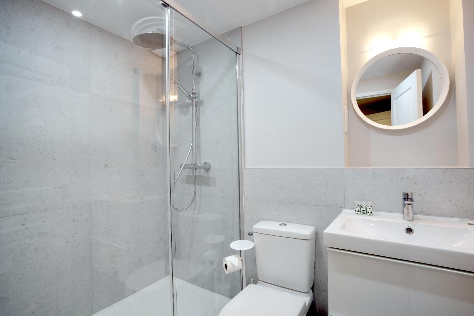 Take It Easy In Stylish Architect Flat Parigi