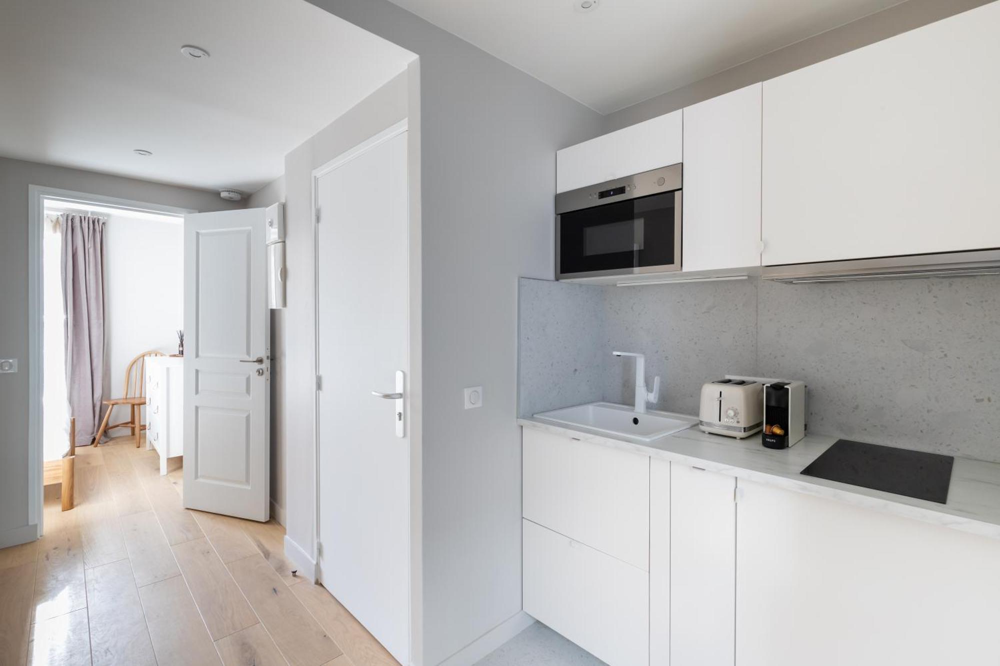 Take It Easy In Stylish Architect Flat Parigi